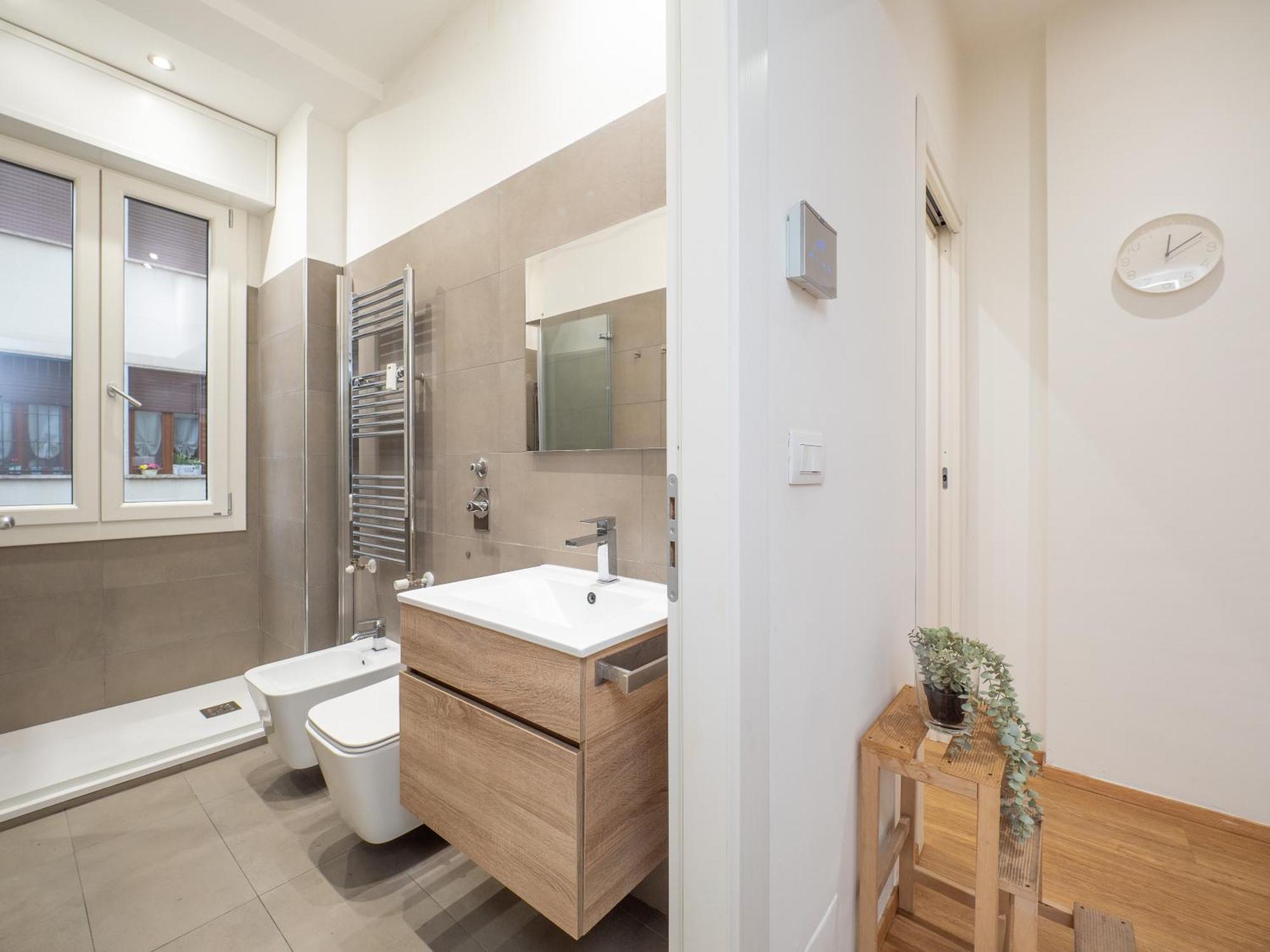 Milano 5 Guests - Modern Apt With Balcony Εξωτερικό φωτογραφία