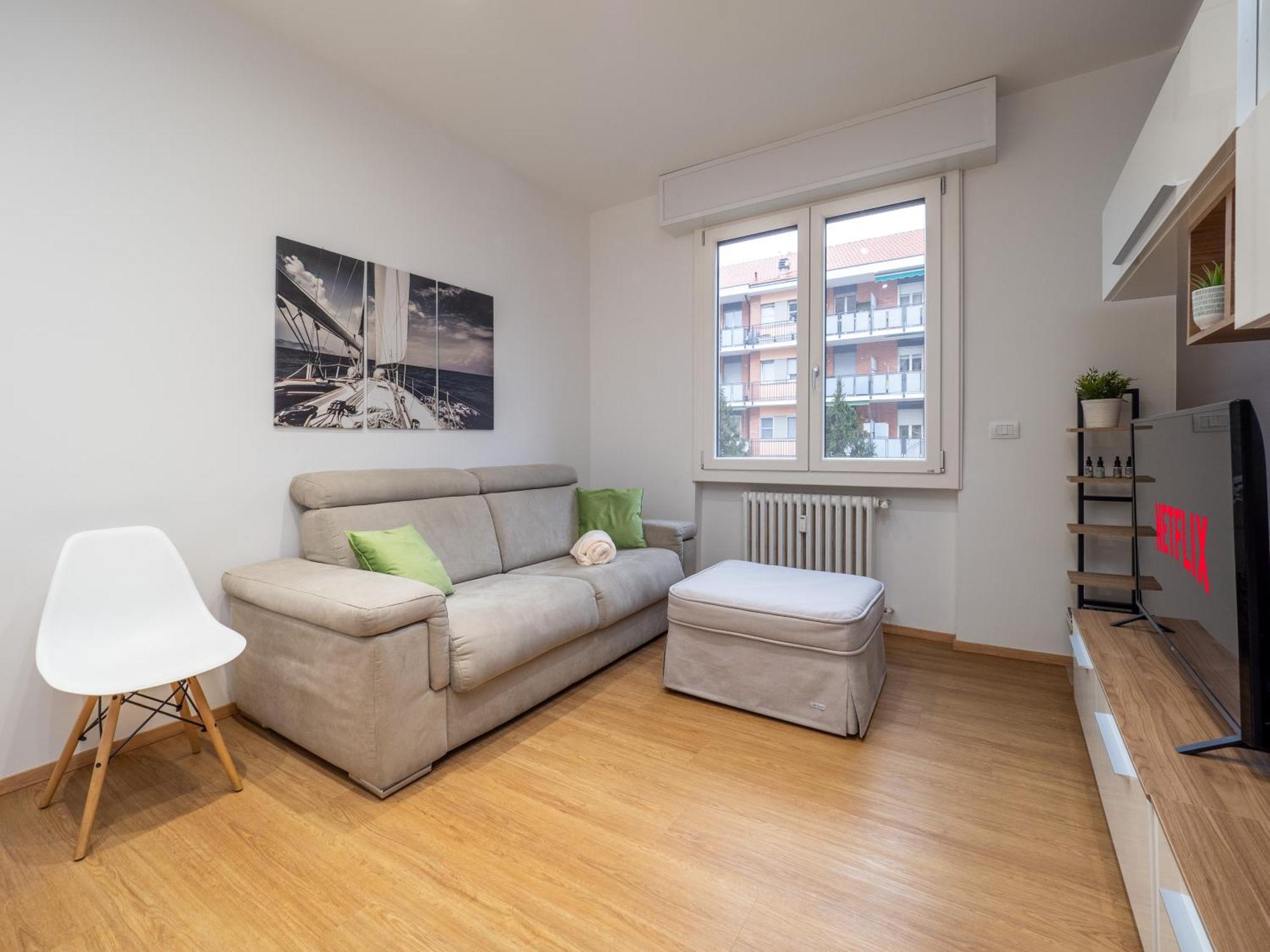 Milano 5 Guests - Modern Apt With Balcony Εξωτερικό φωτογραφία