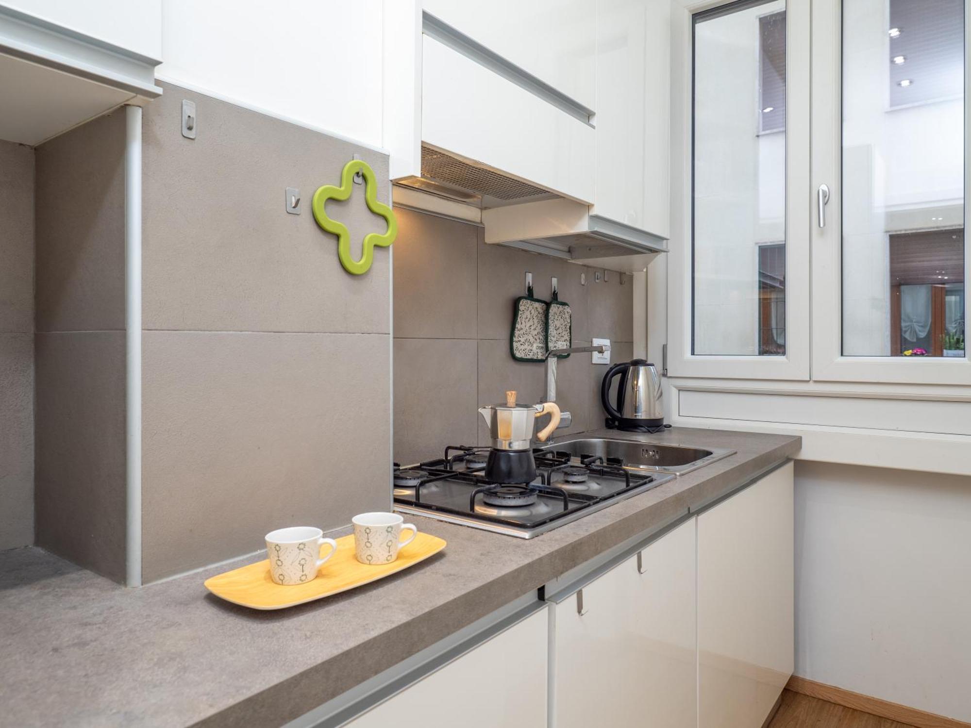 Milano 5 Guests - Modern Apt With Balcony Εξωτερικό φωτογραφία