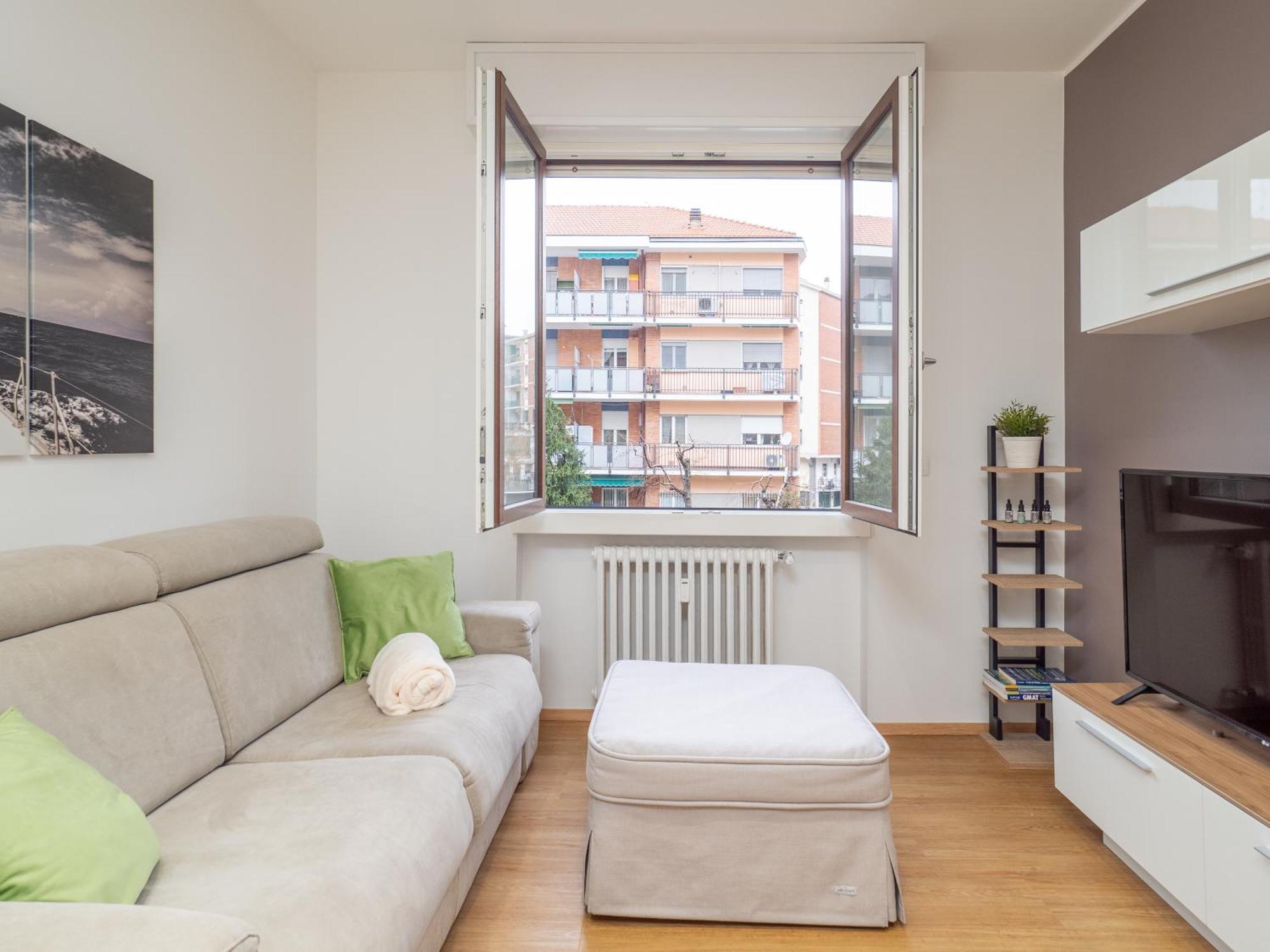 Milano 5 Guests - Modern Apt With Balcony Εξωτερικό φωτογραφία